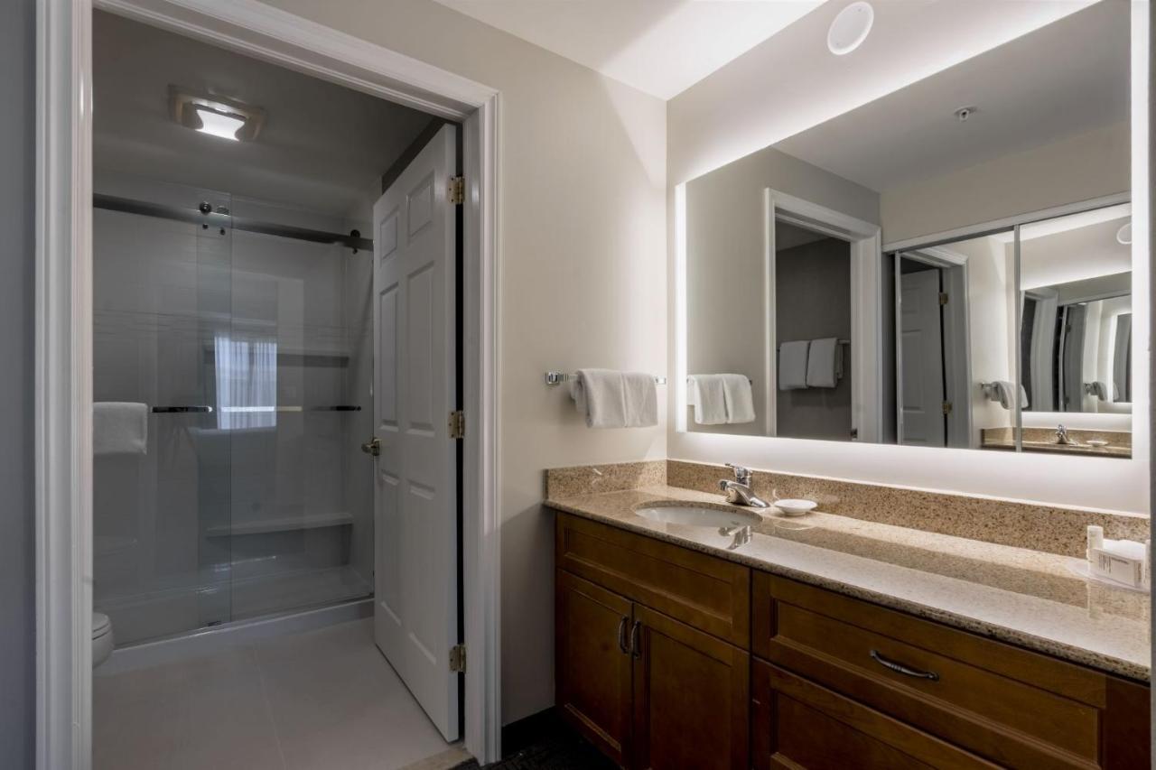 Residence Inn By Marriott Halifax Downtown Bagian luar foto